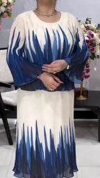 aceasta este o rochie frumoasa