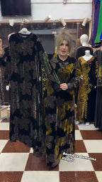 aceasta este o rochie frumoasa