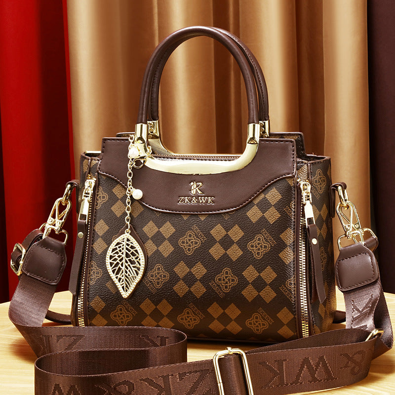 Genți de mână din piele pentru femei noi 2026