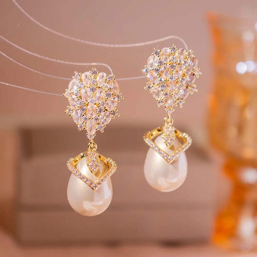 💞【Cumpărați 1, primiți 1 gratuit】S925 Silver Pearl Full Diamond Light Luxury Cercei